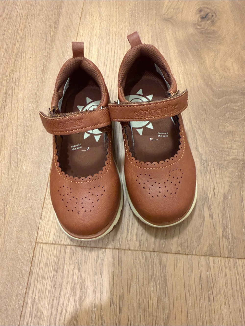 Stride Rite Tan/Brown Mary Jane Girls Dress Shoes